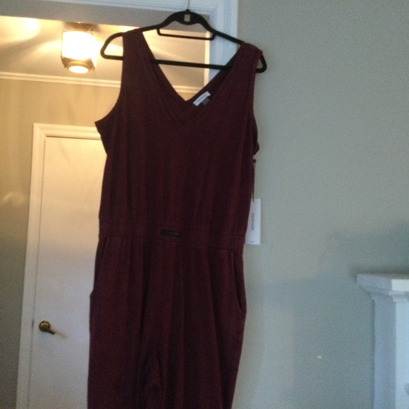 Calvin Klein Burgundy Cotton V-Neck Jumpsuit, NWT - Picture 7 of 7